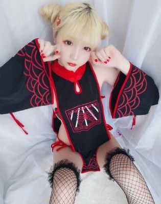 朴银狐妻子的职业