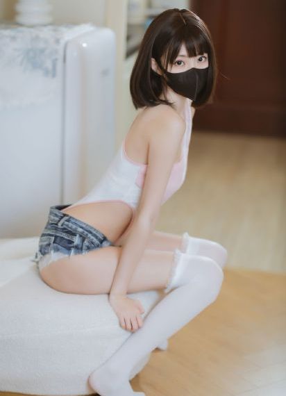 性感邻家姐妹