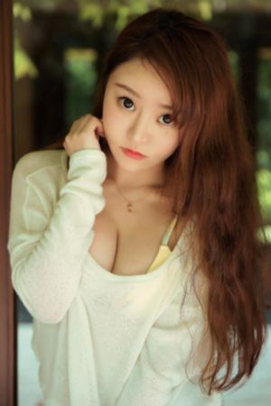年轻的小婊5线观高清5中字电影