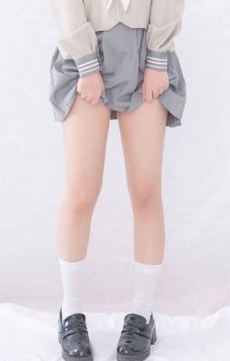 《年轻的母亲》