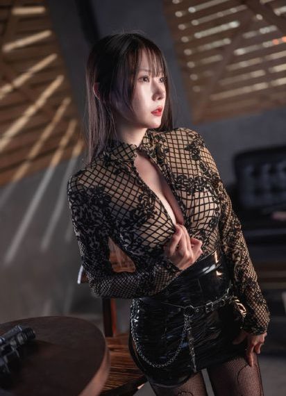多个美女圣水调教vk