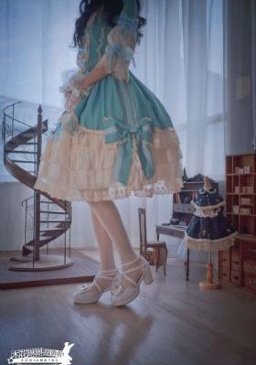 美丽的小蜜蜂
