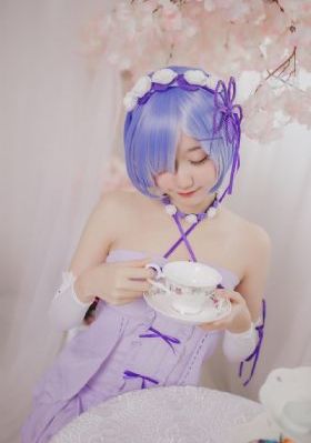 扒开腿狂躁老师爽出白浆在线观看