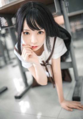 不穿内裤的女教师
