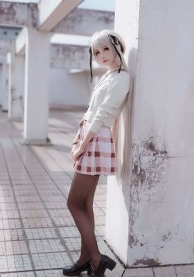 厨房掀开馊了裙子子挺进视频